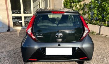 

									Toyota Aygo 1.0 Automatica 5 porte x-play pieno
								