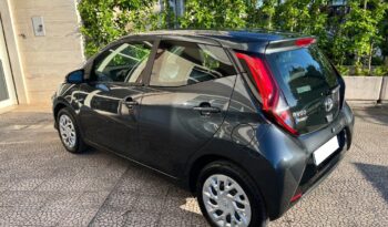 

									Toyota Aygo 1.0 Automatica 5 porte x-play pieno
								