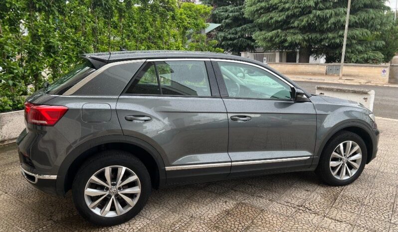 

								Volkswagen T-Roc 1.6 TDI BlueMotion Technology pieno
									