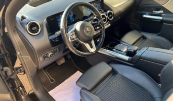 

									Mercedes-Benz GLA 200 d Automatic pieno
								