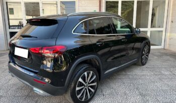 

									Mercedes-Benz GLA 200 d Automatic pieno
								