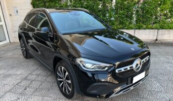 

									Mercedes-Benz GLA 200 d Automatic pieno
								