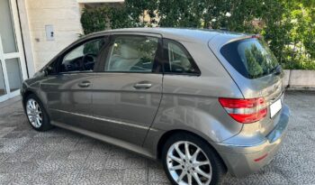 

									Mercedes-Benz Classe B 170 Sport pieno
								