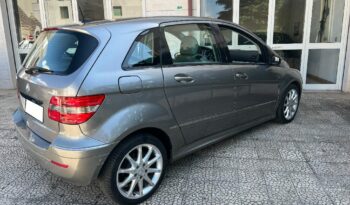 

									Mercedes-Benz Classe B 170 Sport pieno
								