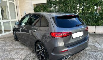 

									Mercedes-Benz Classe B200 d Automatic Premium Pack-AMG pieno
								