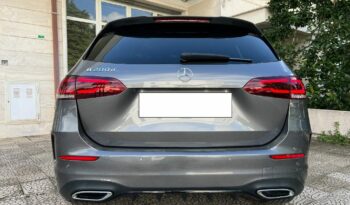 

									Mercedes-Benz Classe B200 d Automatic Premium Pack-AMG pieno
								