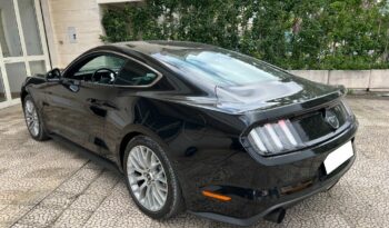 

									Ford Mustang Fastback 2.3 EcoBoost pieno
								