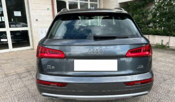 

									Audi Q5 2.0 TDI 190 CV quattro S tronic S line pieno
								