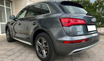 

									Audi Q5 2.0 TDI 190 CV quattro S tronic S line pieno
								