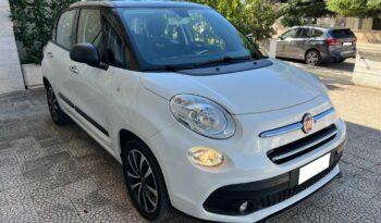 

									Fiat 500L 1.3 Mjet 95 CV Automatico B-Color pieno
								