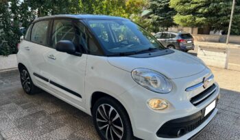 

									Fiat 500L 1.3 Mjet 95 CV Automatico B-Color pieno
								