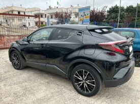 Toyota C-HR 1.8 Hybrid E-CVT Lounge