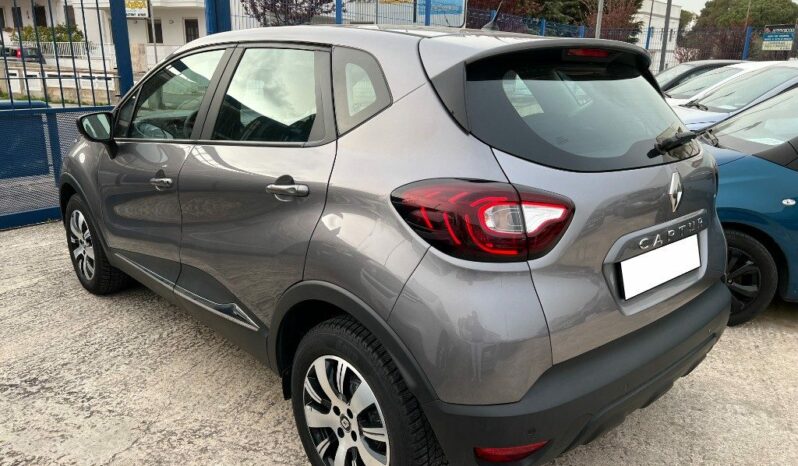 
								Renault Captur  dCi 8V 90 CV pieno									