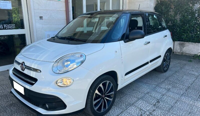 
								Fiat 500L 1.3 Mjet 95 CV Automatico B-Color pieno									