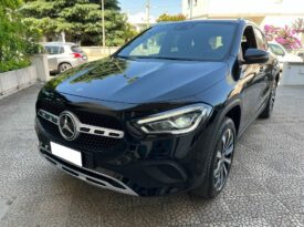 Mercedes-Benz GLA 200 d Automatic