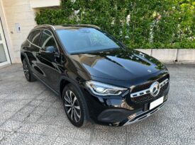 Mercedes-Benz GLA 200 d Automatic