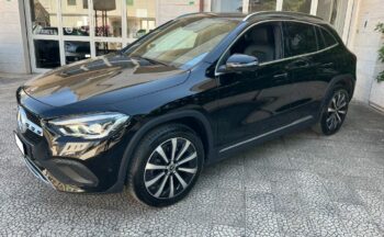 Mercedes-Benz GLA 200 d Automatic