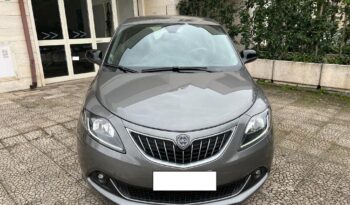 
									Lancia Ypsilon 1.0 5 porte S&S Hybrid Gold pieno								