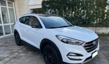 
									Hyundai Tucson 1.7 CRDi Tetto Nero pieno								