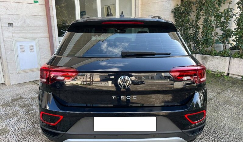 
								Volkswagen T-Roc 2.0 TDI SCR 150 CV DSG pieno									