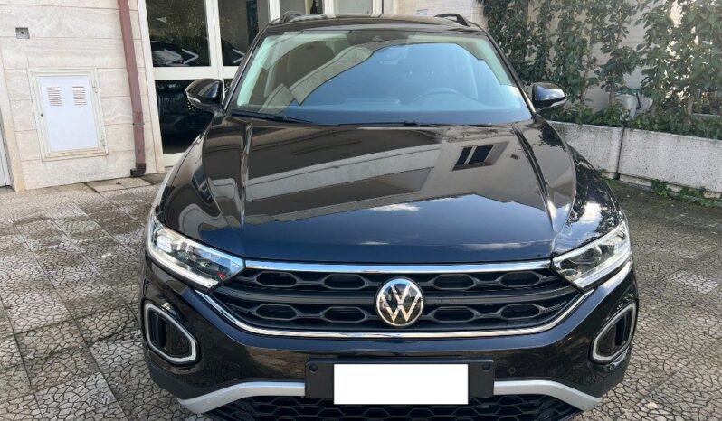 
								Volkswagen T-Roc 2.0 TDI SCR 150 CV DSG pieno									